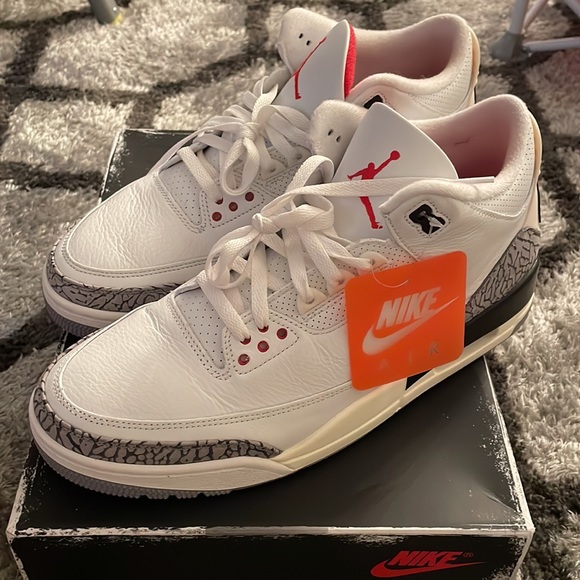 Jordan’s - Picture 4 of 7